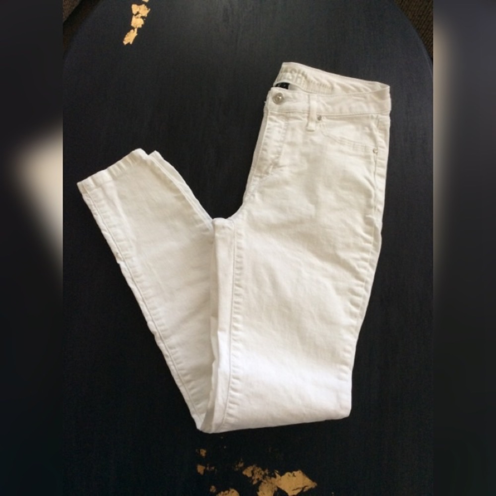 NWOT Rewash Women’s White Skinny Denim Jeans In Size 3/26